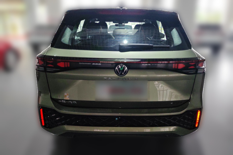 Volkswagen Tayron 2025 immagine di auto #6