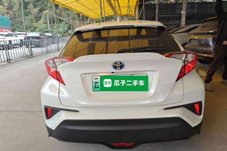 Toyota C-HR EV 2021 immagine di auto #6