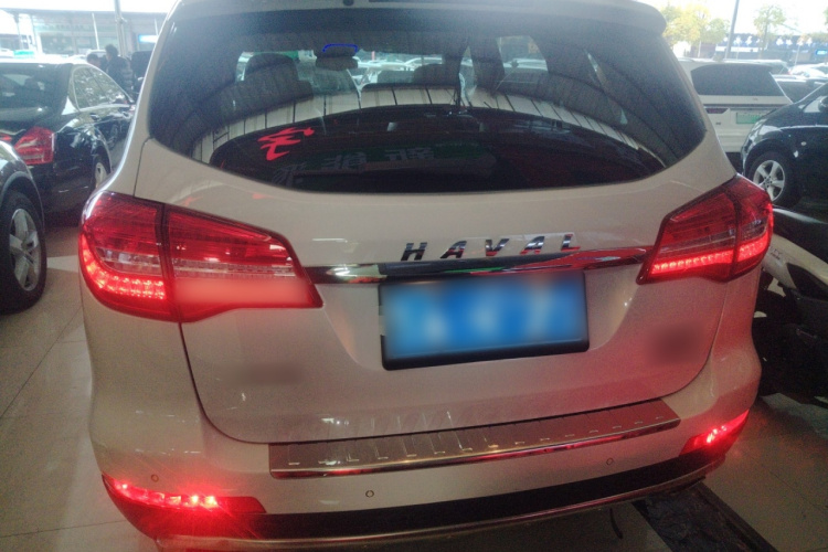 Haval H8 2017 #6 Haval H8 2017 car image #6