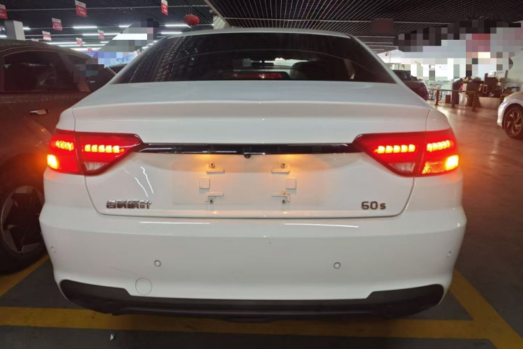 Livan Maple 60S 2024 imagen de coche #6