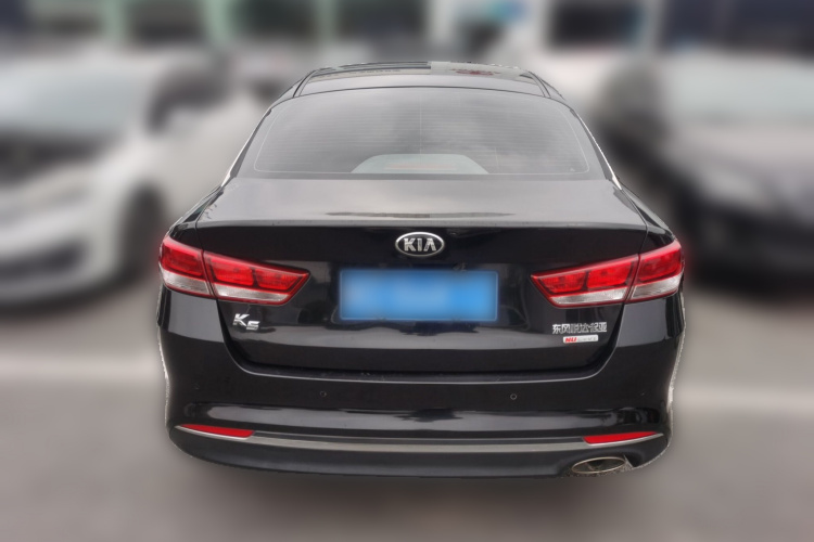 Kia K5 2017 car image #6
