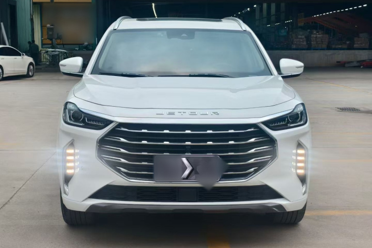 X70 PLUS 2022 car image #6