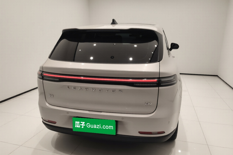 零跑汽车 零跑C10 2024 汽车图片 #6