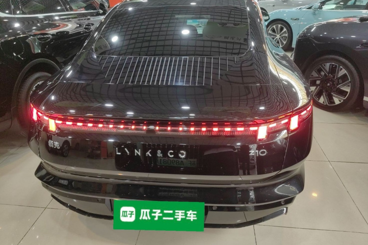 Lynk & Co 2024 #6 Lynk & Co 2024 car image #6