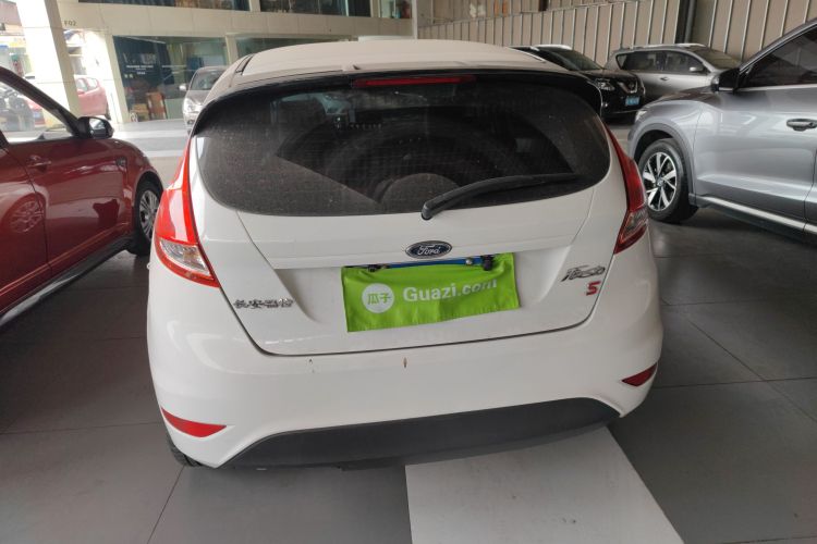 Ford Fiesta 2015 car image #6