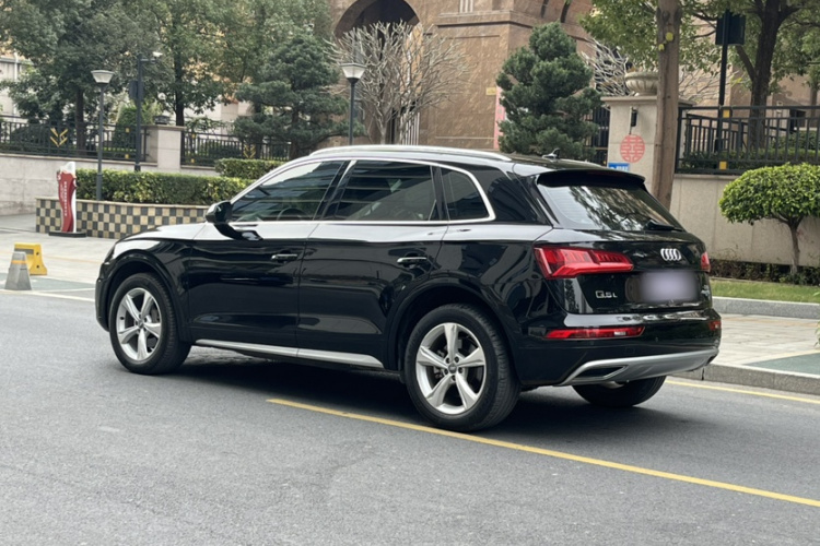 Audi Q5L 2020 car image #6