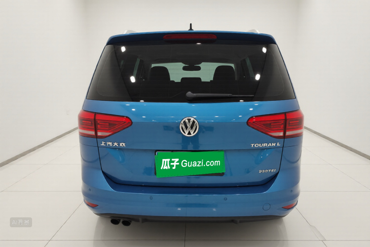 Volkswagen Touran 2019 car image #6
