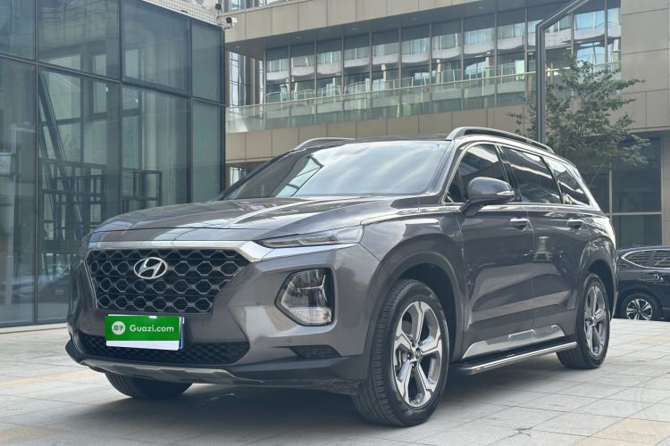 Hyundai Santa Fe 2022 car image #6