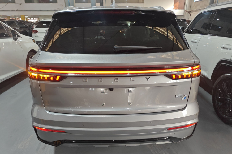 GEELY 2025 immagine di auto #6