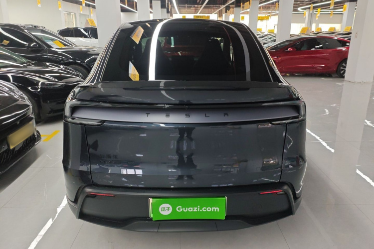 特斯拉 Model Y L 2025 汽车图片 #6