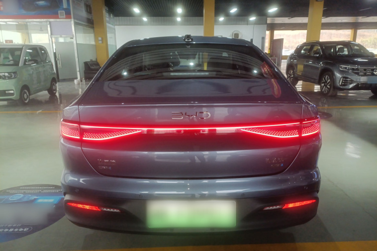 BYD Seal 05 DM-i 2025 #6 BYD Seal 05 DM-i 2025 car image #6