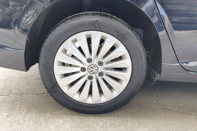 Volkswagen Lavida 2019 car image #6