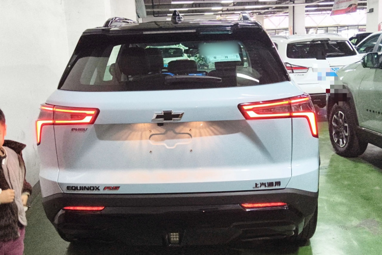 Chevrolet Equinox Plus 2025 #6 Chevrolet Equinox Plus 2025 car image #6