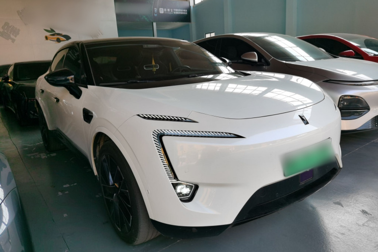 Avatr 11 2023 #6 Avatr 11 2023 car image #6