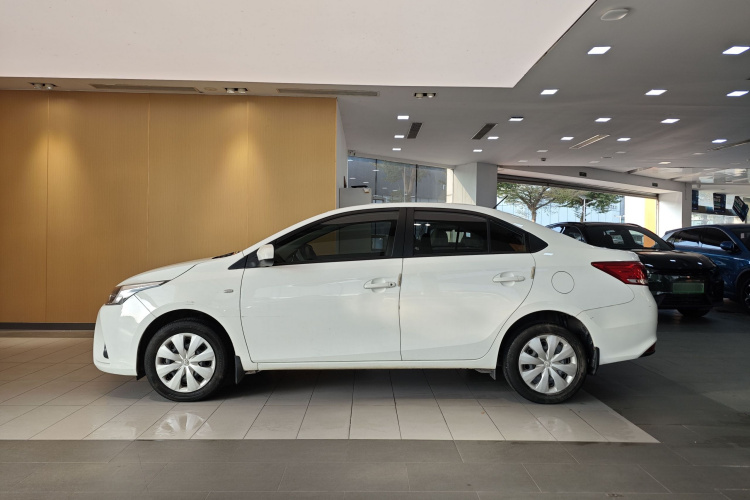 Toyota Yaris L Zhixiang 2019 صورة سيارة #6