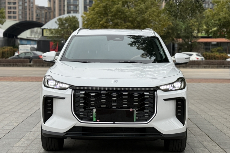 Jetour X70 C-DM 2024 car image #6