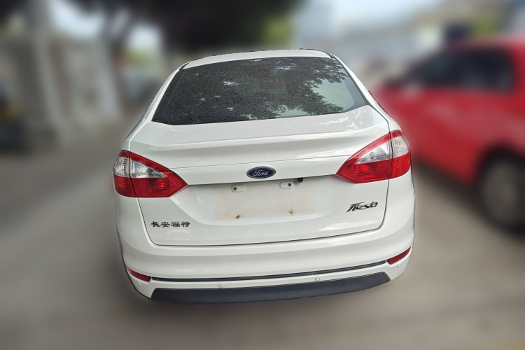 Ford Fiesta 2014 car image #6