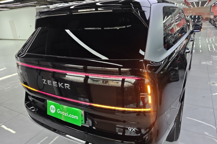 Zeekr 9X 2025 car image #6