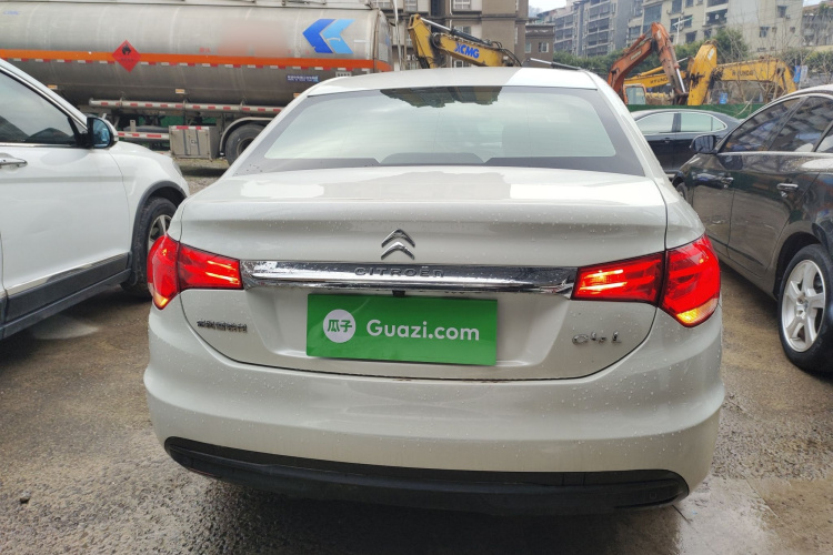 Citroen C4L 2015 car image #6