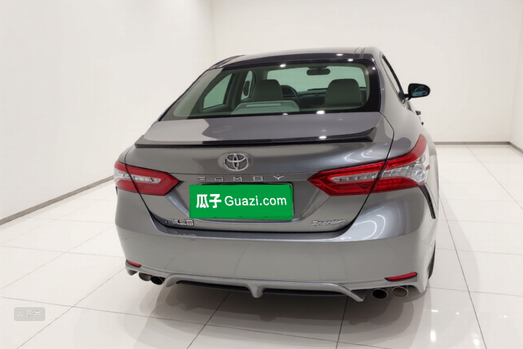 Toyota Camry 2020 car image #6