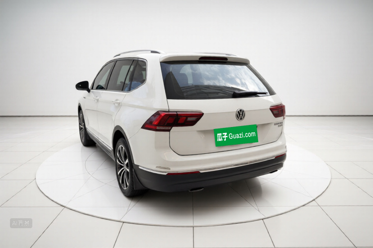Volkswagen Tiguan L 2020 #6 Volkswagen Tiguan L 2020 car image #6