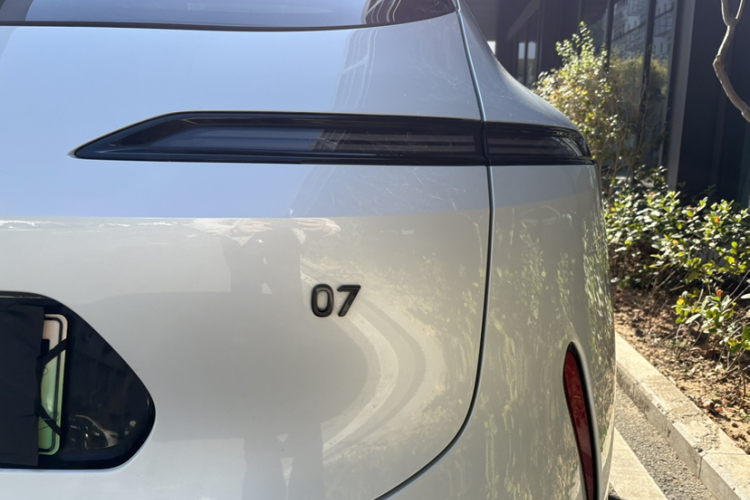 Avatr 07 2025 car image #6