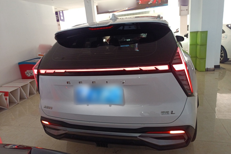 GEELY Boyue L 2023 immagine di auto #6