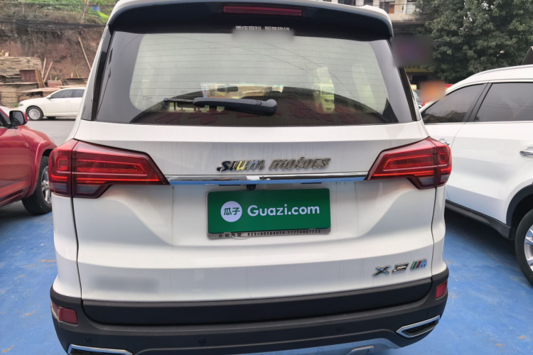 SWM X3 2021 صورة سيارة #6