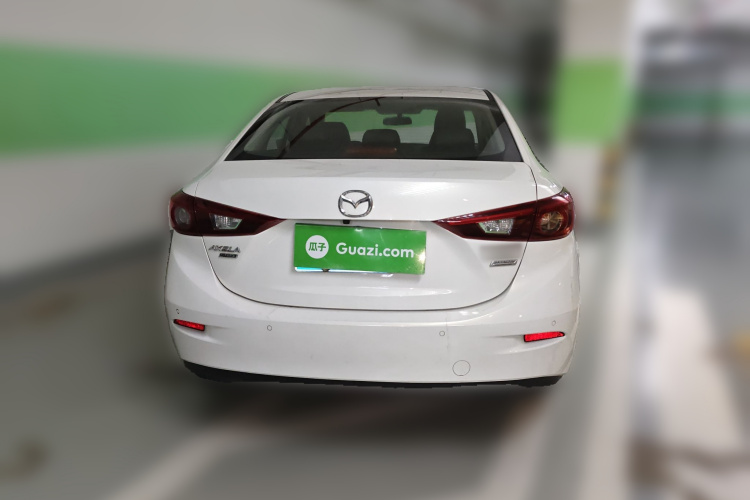 Mazda 3 Axela 2017 car image #6