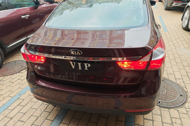 Kia K3 2016 car image #6