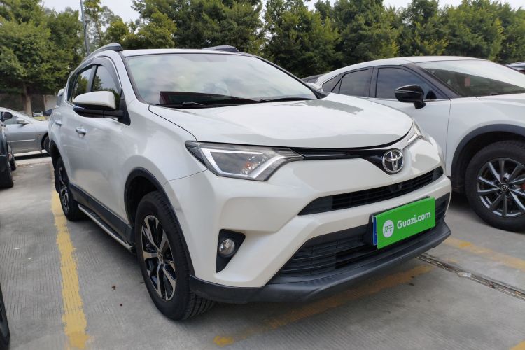 Toyota RAV4 2019 #6 Toyota RAV4 2019 car image #6