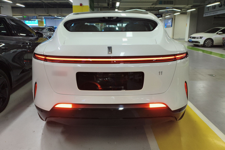 Avatr 11 2025 #6 Avatr 11 2025 car image #6