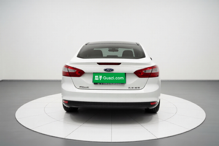 Ford Focus 2015 #6 Ford Focus 2015 car image #6