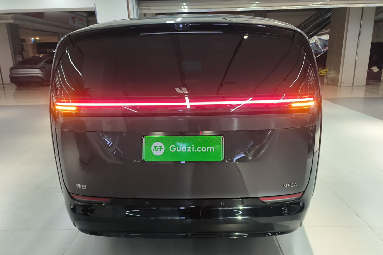 理想汽车 理想MEGA 2025 汽车图片 #6