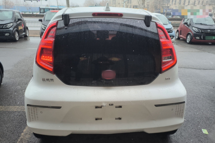 BYD e1 2019 #6 BYD e1 2019 car image #6