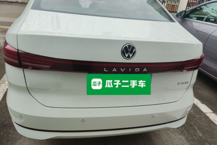 Volkswagen 2025 car image #6