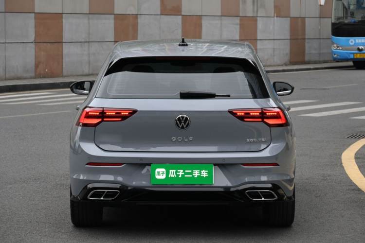Volkswagen Golf 2022 car image #6
