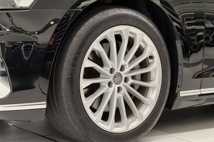 Audi A8 2020 imagem de carro #6