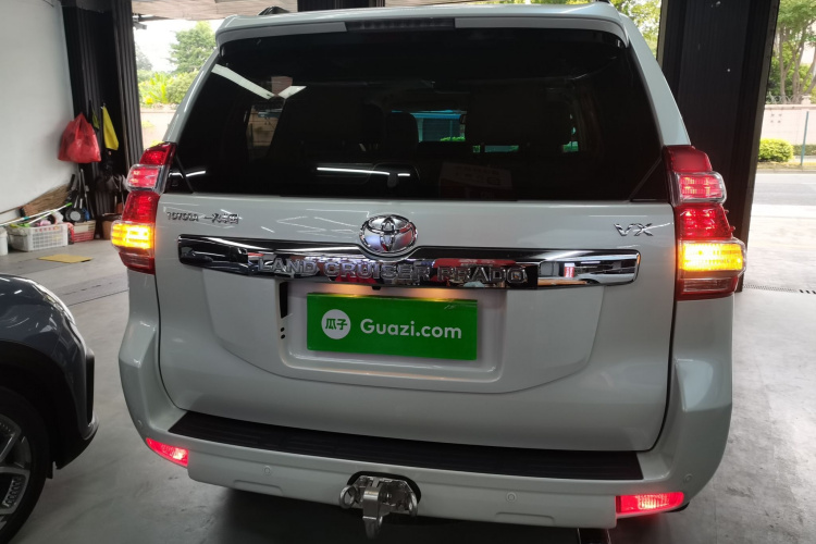 Toyota Land Cruiser Prado 2017 #6 Toyota Land Cruiser Prado 2017 car image #6