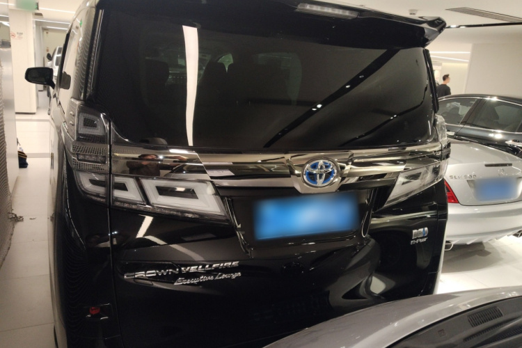 Toyota Vellfire 2022 #6 Toyota Vellfire 2022 صورة سيارة #6