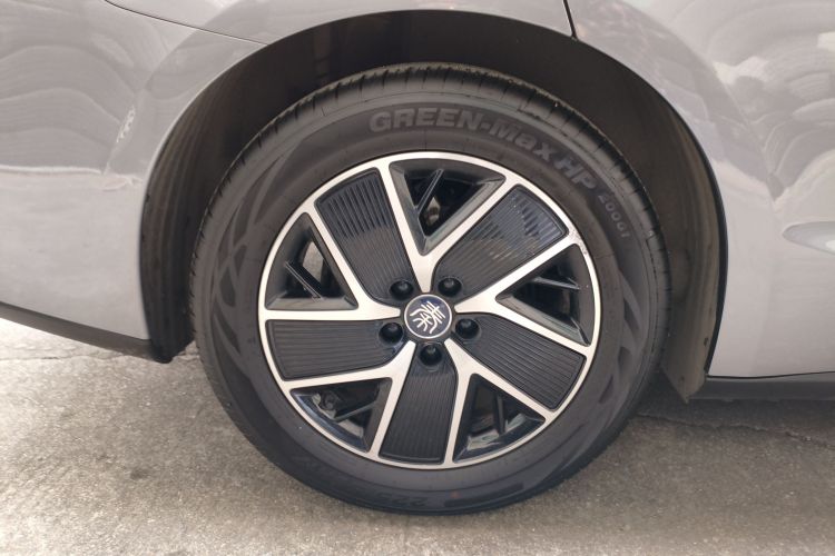 BYD Qin L 2025 car image #6