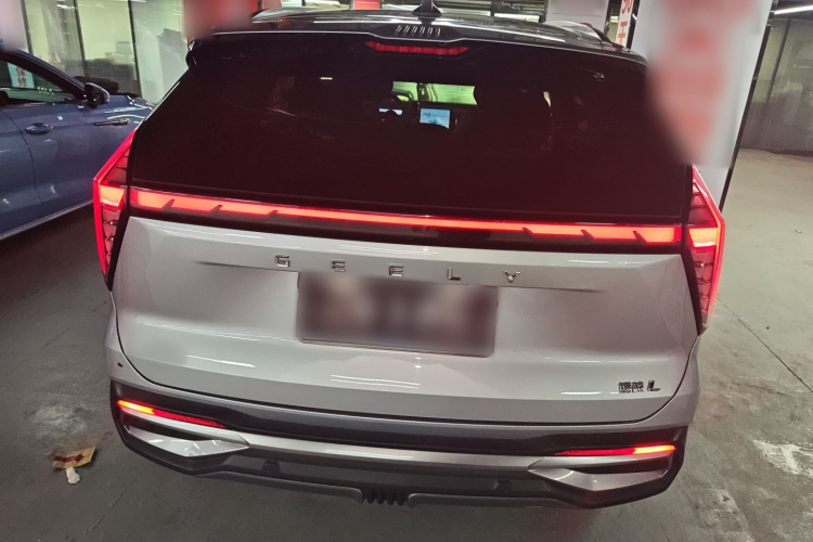 GEELY Boyue L 2022 car image #6