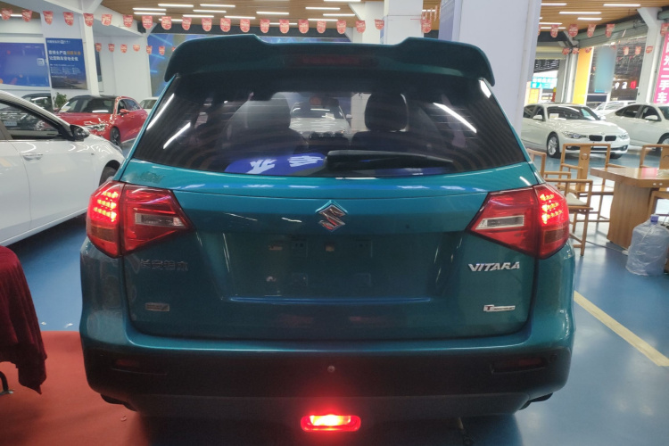 Suzuki Vitara 2016 изображение автомобиля #6