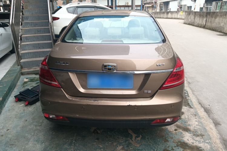 GEELY Emgrand 2015 car image #6