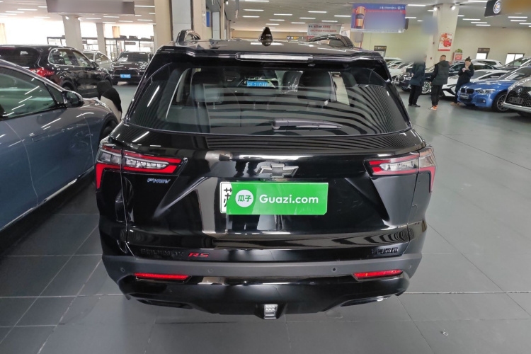 Chevrolet Equinox Plus 2025 car image #6