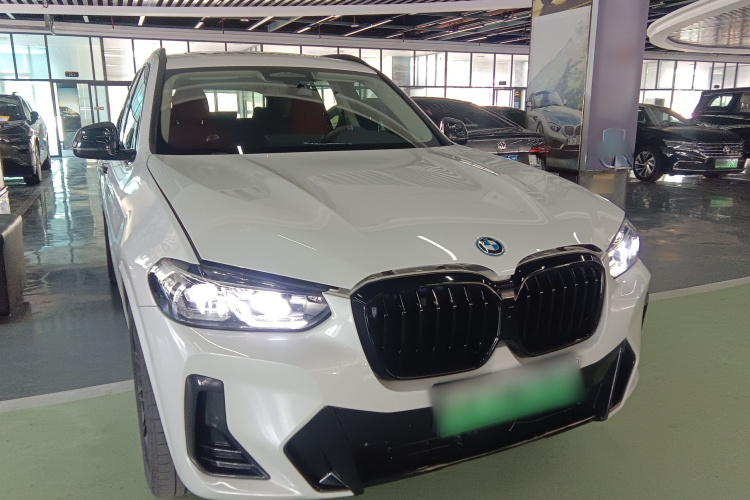 BMW iX3 2023 car image #6
