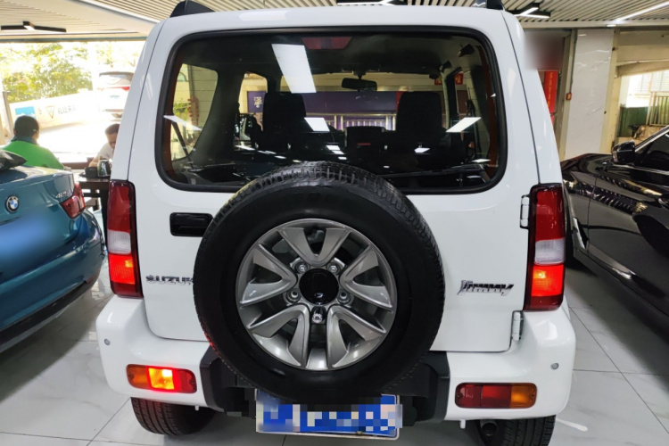 Suzuki Jimny (Imported) 2017 immagine di auto #6