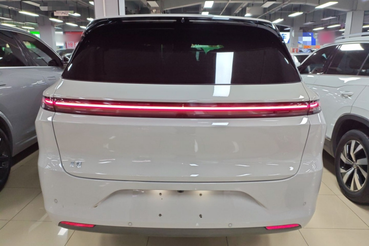 Li L6 2024 صورة سيارة #6