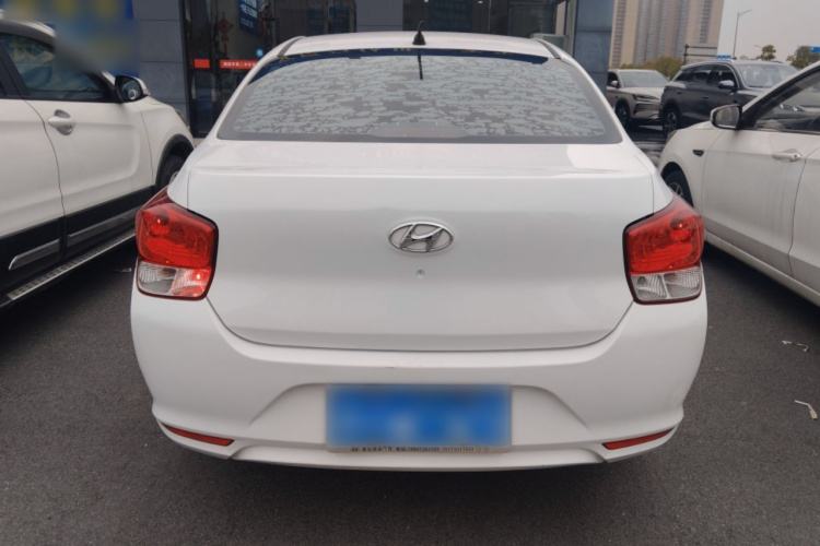 Hyundai Reina 2020 car image #6