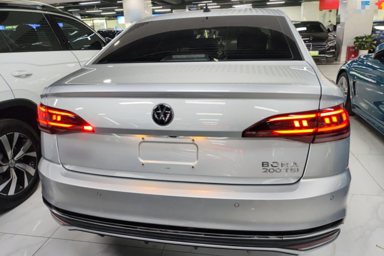 Volkswagen Bora 2022 car image #6